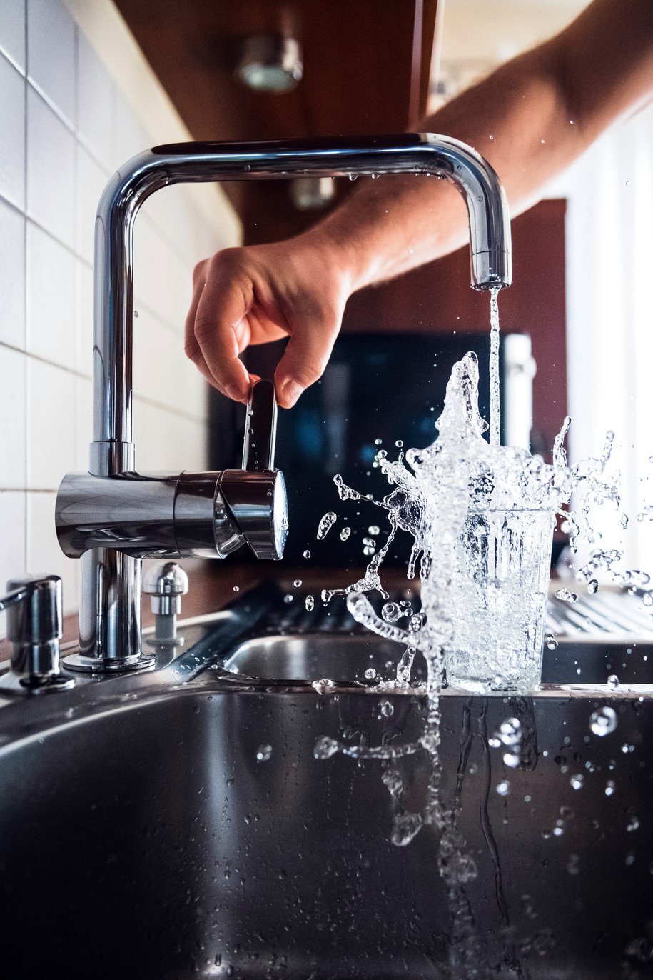 Kitchen sink installation